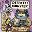 Detektei Monster - ein Ermittlungs-Erzählspiel. Drei Monster in einer Detektei. Ein Monster sitzt hinter einem Schreibtisch und trinkt Kaffee. Es ist sehr groß, petrolfarben, hat drei Augen und kleine, gestreifte Hörner. Es trägt eine Fedora und einen Trenchcoat über einem Hemd mit Krawatte. Ein anderes Monster steht vor dem Schreibtisch und hält einen Zettel mit Vermerk "Eilt!" hoch. Es ist kleiner, senfgelb, hat einen petrolfarbenen Schnabel und drei Augen. Es trägt einen dunkellila Mantel mit Schalkragen und eine lila Baskenmütze. Ein drittes Monster sitzt im Hintergrund auf einem Aktenschrank und betrachtet ein kleines Stück Papier mit einer Lupe. Es ist sehr klein, weiß mit lila Flecken, hat große gestreifte Hörner und einen Schwanz, der in einem Puschel endet. Es trägt ein petrolfarbenes Hemd mit schwarzer Krawatte und eine senfbraune Hose. Neben ihm steht ein Blumentopf mit einer vertrockneten Pflanze darin. Über ihm hängt eine Lampe von der Decke. Hinter der Gruppe hängt leicht schief ein Schild an der Wand, auf dem Detektei Monster steht. Die Wände und der Boden sind lila.